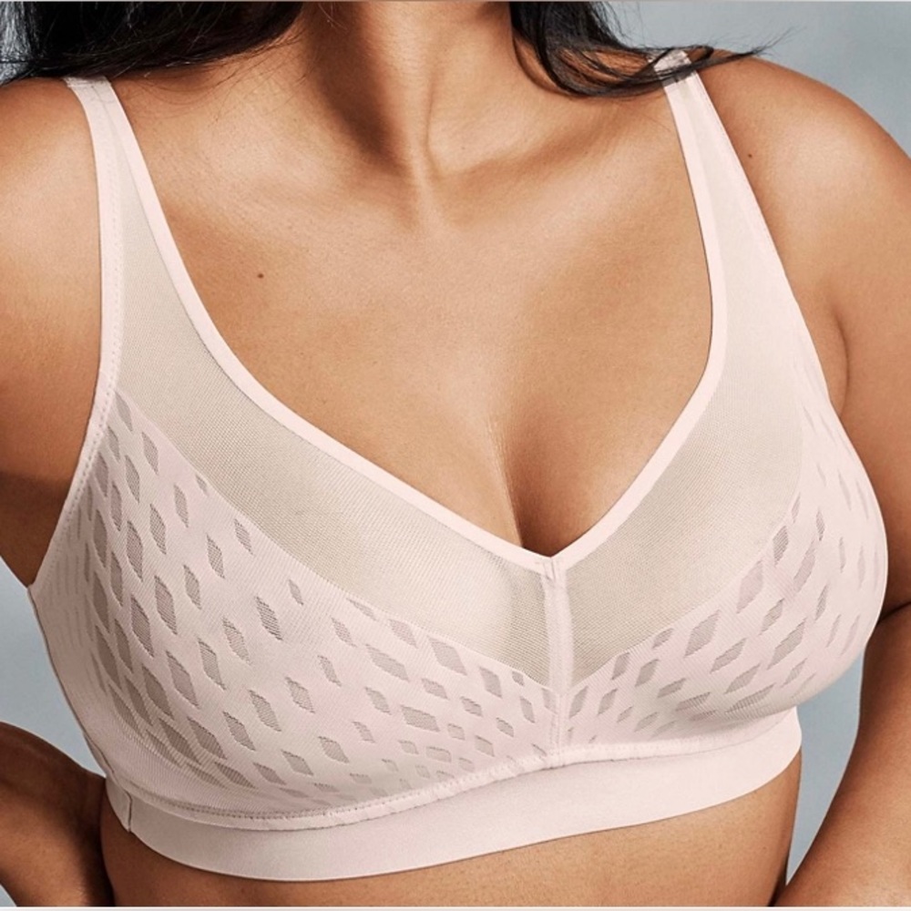 Elevated Allure Wire Free Bra size 36DDD in Rose Dust color - Picture 2 of 3